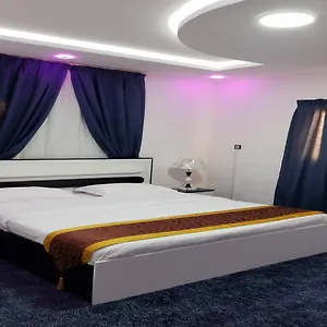 فندق Oyo 574 Edraj Furnished Units 2, جدة
